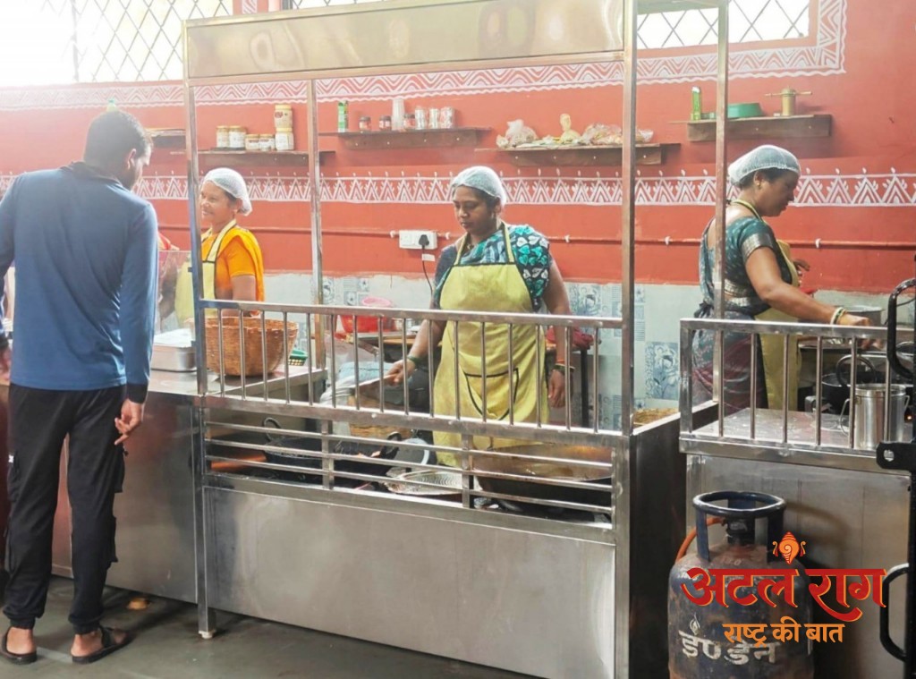 रायपुर : राज बिहान रसोई से आत्मनिर्भर बनीं महिलाएं
